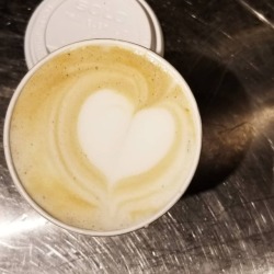 Latte art heart But actually it&rsquo;s a free pour cappuccino.    #latteart #cappucino #heart #boston  https://www.instagram.com/p/BoRjbwHn_-f/?utm_source=ig_tumblr_share&amp;igshid=dect7ycen8bg