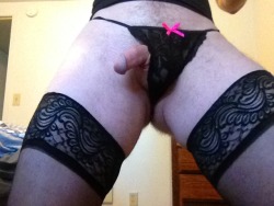 db-sissy:  a nice pair of panties always gets me hard