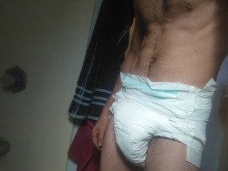 diaperednripped:Need some better diapers..