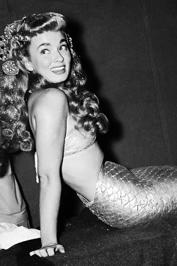 vintagegal:  Ann Blyth on the set of Mr. Peabody and the Mermaid (1948) 