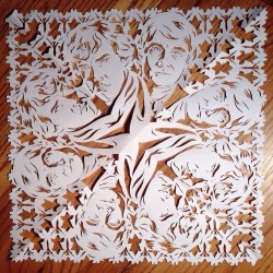 aconsultingdetective:  This is amazing! (tweet)   Beautiful snowflake cut-paper art!!