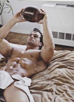 thestrappedjock:  Contemplating the game…
