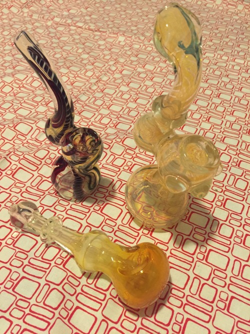 Porn Pics reeferkitten:  Giveaway includes: two bubblers 