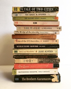 macrolit:    Giveaway Contest: We’re giving away fifteen miniature-sized, vintage paperback classics by Fyodor Dostoevsky, Charles Dickens, Jane Austen, Thomas Hardy, Edgar Allan Poe, Somerset Maugham, Emily Bronte, and others. Won’t this little