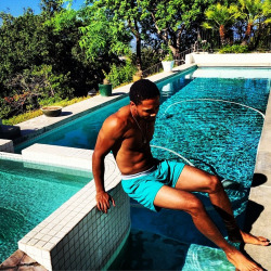 barefootnfamous:  Romeo Miller  