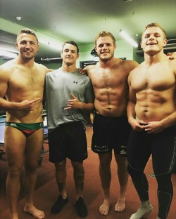 jockthoughts:  sub-musclejock-4-alpha:  Burgess Brothers  Building a stronger team. 