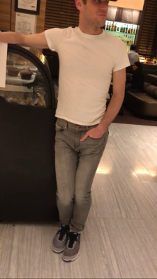 somewetguy:Casual piss in a hotel lobby sexiest man ever! WOW!