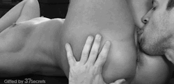 darkdeviantz:  When he wraps his hand around you and guzzles you down