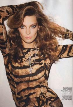 kh151:  Daria Werbowy for Vogue Russia in