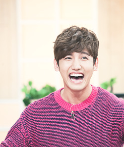 cassieaktf:  1 / ∞ of Shim Changmin’s charms: Mismatched eyesmile and gummy smile  