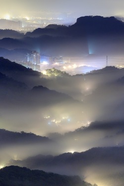 0rient-express:  Mountain Mist in Mt.Wuzhi  | by chenning.Sung 