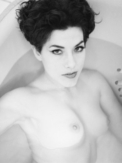 chrisnuttdiary:  Ingrid in the bath, Los Angeles. Mamiya 645 + Delta 400 by Chris NuttTwitter | Instagram