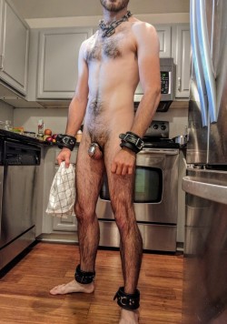 sub-with-a-nub:  sub-with-a-nub:  Cleaning the kitchen while Sir is out.  Shameless reblog because this hit 4,000 notes. Can’t believe it! 