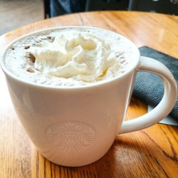 Wednesday morning #coffee #mocha   Happy holiday!  (at Starbucks Singapore)