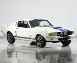 utwo:  1967 Ford Mustang Shelby GT500 © motorcarclassics