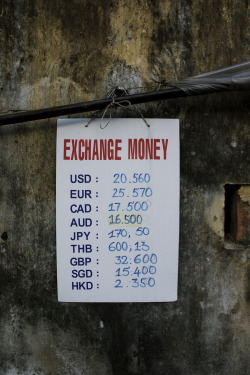 Money Changer Hoi An, Vietnam /