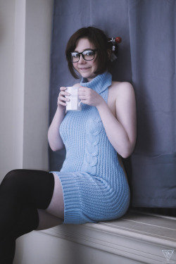 toukolina:A-Mei-zing!Cute Mei chilling out in Virgin Killer Sweater.https://www.facebook.com/toukolina/ Oh my god @toukolina still so perfect at that cute/sexy balance! Thank you for sending these over!