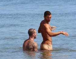 Gay Nude Beach Naked Guys Soft Dicks