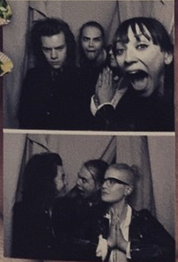 harrystylesdaily: Close up - Harry with Cara,