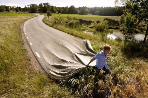 anythingphotography:  Mind-Bending Photo-Manipulations by Erik Johansson Erik Johansen’s pictures are worth more than a thousand words. The German born, Swedish based photographer enjoys nothing more than manipulating the mind with his tantalizing