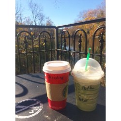 Romantic PA views with my life partner @xtinadaniellex3 being #basics 👭🌈 #pennsylvania #wanderlust #travels #Starbucks (at Yardley, Pennsylvania)