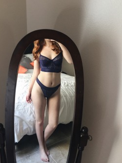 erotic-nonfiction: Mornings in the mirror
