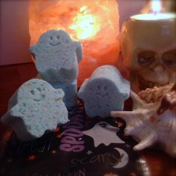 cheapassgoth:Funeral parlor bath bombs* (4) from storenvy seller  Magick &amp; Macabre Co. Price: Ů.00*100% Vegan 