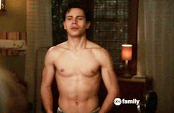 mannysixty9:  famousmeat:  Jake T. Austin works out shirtless in The Fosters finale  HOW. I need to be rich and hire a personal trainer to make me look like this.