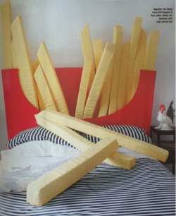 danglingthpider:  cclarissaa:  ungracefullys:  frails:  fuck I want this  THEY’RE FRENCH FRY BODY PILLOWS YOU CAN PRETEND ITS A BOY BUT ITS FOOD AND THAT SUMS UP MY ENTIRE LIFE  My mom suggested ketchup packet pillows…  you could have some epic Jedi
