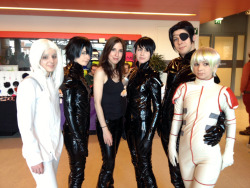 Two groups of awesome Starfighter cosplay
