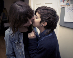 the-inspired-lesbian:  Lovely Lesbians ♡ 