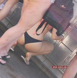 twistedirl:  Incredible bikini booty squatting at pool locker
