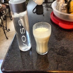 Voss And A Peanut Butter Banana Shake For After My Run Today!    (At Parkview Historical