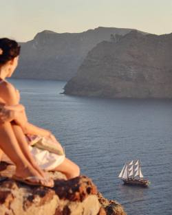 pearlkillers:  Evenings back in Santorini  (at Oía, Santorini, Greece) 