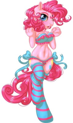 Pinkie showing off her night clothes.. ZiD