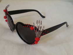zombiefreakfest:  Black Skeleton Hand Heart Shape Lolita Sunglasses by VisualGrammar216 (24.00 USD) http://ift.tt/1kCD0Ru