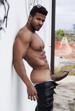 franz-thearchdick:  When eggplant is on the menu for Sunday dinner