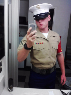 fuerzaarmadaoficial:  Young White Alpha Marine Sir, deserving of respect, service, and worship. Always an honor to serve Men that defend our country.  