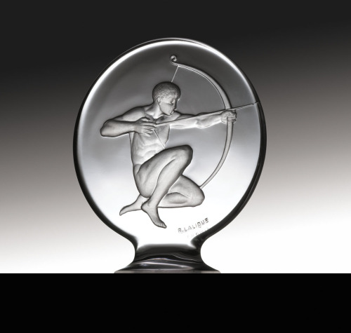 Tireur-d'Arc (Arc-shooter)  Lalique Automobile Mascots, 1932Photo © RM Auctions“RM Auctions, the official auction house of the Amelia Island Concours d’Elegance, returns to Northeast Florida for its 14th annual Amelia Island sale on March 10, 2012. It