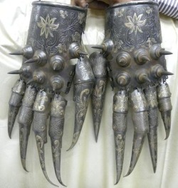 thedoppelganger:  Bear Paw Armor Cuprum Arm Guard, Indo Persian Islamic Empire Dynasty 