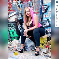 #Repost @avaloncreativearts  Eliza Jayne @modelelizajayne modeling for Avalon Creative Arts @avaloncreativearts brand. Doing curves with class. #effyourbeautystandards #honormycurves #elle #vogue #photosbyphelps #graffiti #sexylingerie #tights #heels