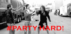 captain-musicismylife:  Party hard 