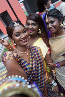 pouuuutyliiips:  #unfairandlovely   Beautiful ladies&hellip;&lt;3Links: Desi-Indian Girls / All Girls .
