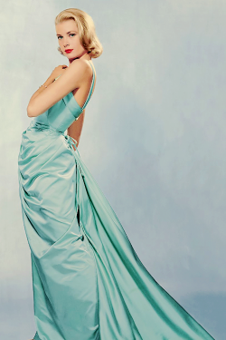 vintagegal:Grace Kelly wearing an Edith Head gown, photographed by Philippe Halsman, 1955 (via) 
