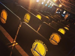 Golden State Warriors #yayarea #oakland #dubs #nbachampions  (at Oracle Arena and Oakland Alameda County Coliseum) https://www.instagram.com/p/Bpbbw45AlKR/?utm_source=ig_tumblr_share&amp;igshid=18j8xsss8neru
