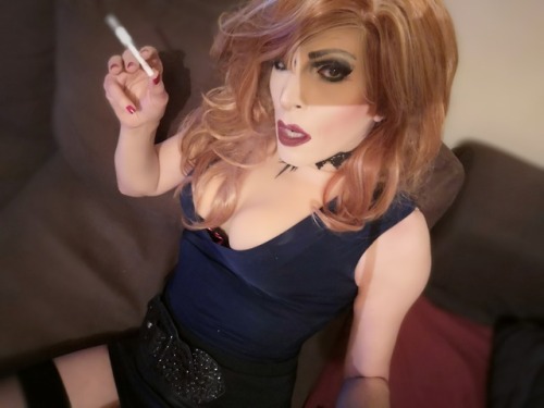 smokingsissy: awesome porn pictures