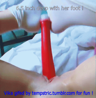 Porn Pics tempstric:  Teen model Vi-ka dildoing with