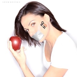 regaldarlings: Lana Parrilla, Rose McGowan, Sean Maguire, and Rose McIver supporting the NOH8 Campaign