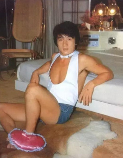 uglynewyork:  guts-and-uppercuts: Jackie Chan, fashionista. My son Jackie really fathered today’s fashions.  