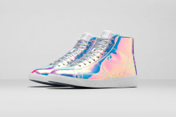  FASHION: Nike Blazer Mid Premium QS “Iridescent” “If Cinderella’s glass slipper fits so perfectly, I wonder why it fell off along the way? I can’t help but think…” - Unknown Nike continue the iridescent love with this Quick Strike release